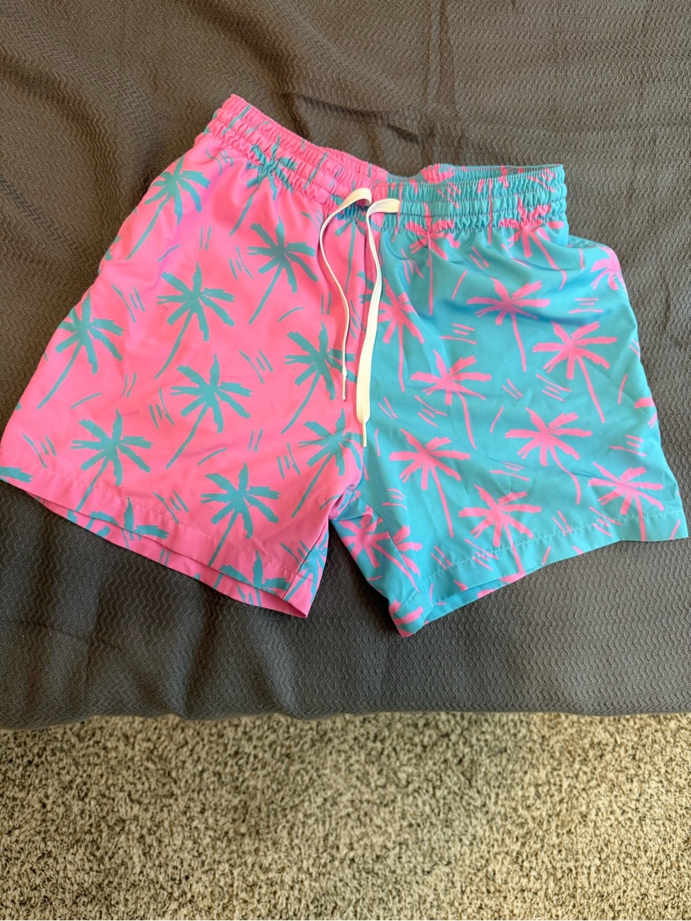 chubbies Split Pink and Teal Palm-Print Hybrid Shorts